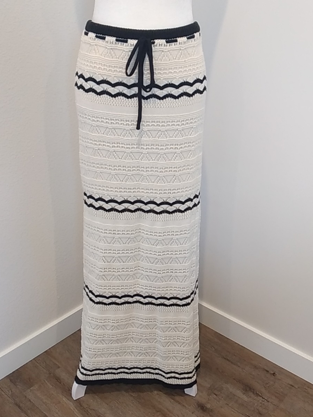 Olive & Oak Cream Crochet Maxi Skirt with Black Trim